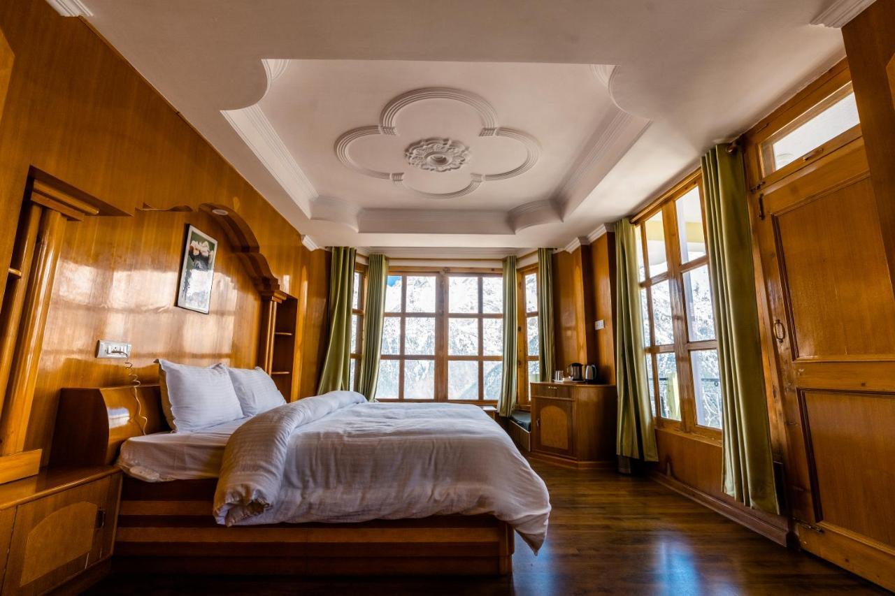 Hotel Kalpa Deshang Bagian luar foto