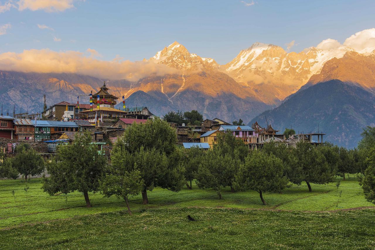 Hotel Kalpa Deshang Bagian luar foto