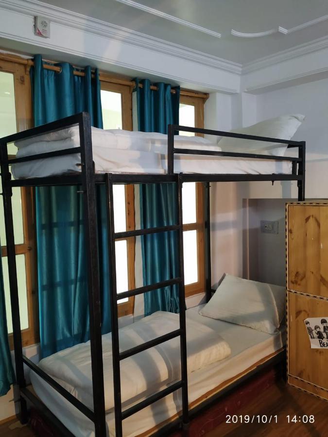 Hotel Kalpa Deshang Bagian luar foto